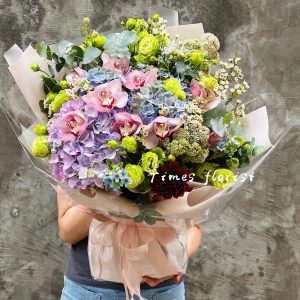 B097 粉色蕙蘭+繡球+配花