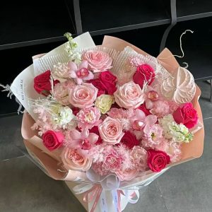 B36   粉蕙蘭+粉色玫瑰+桃紅玫瑰+配花